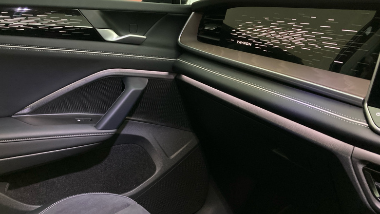 Volkswagen Tayron 2.0 TDI Elegance 5dr DSG7 [7 Seat] Diesel Estate